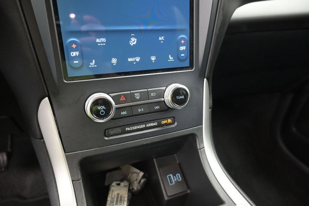 Certified 2024 Ford Edge SEL w/ Convenience Package AWD/4WD image 22