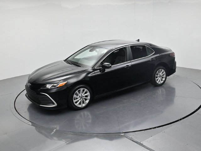 Used 2024 Toyota Camry LE FWD image 42