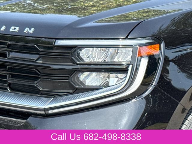 Certified 2025 Ford Expedition Max Platinum AWD/4WD image 4