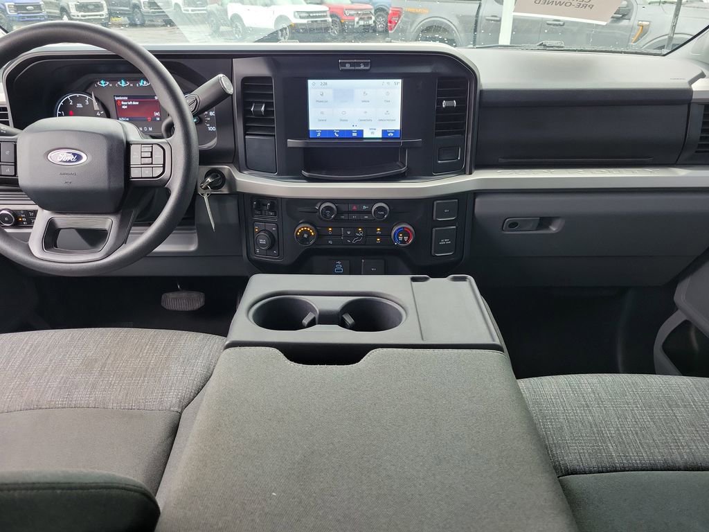 Certified 2025 Ford F250 XLT w/ FX4 Off-Road Package image 11