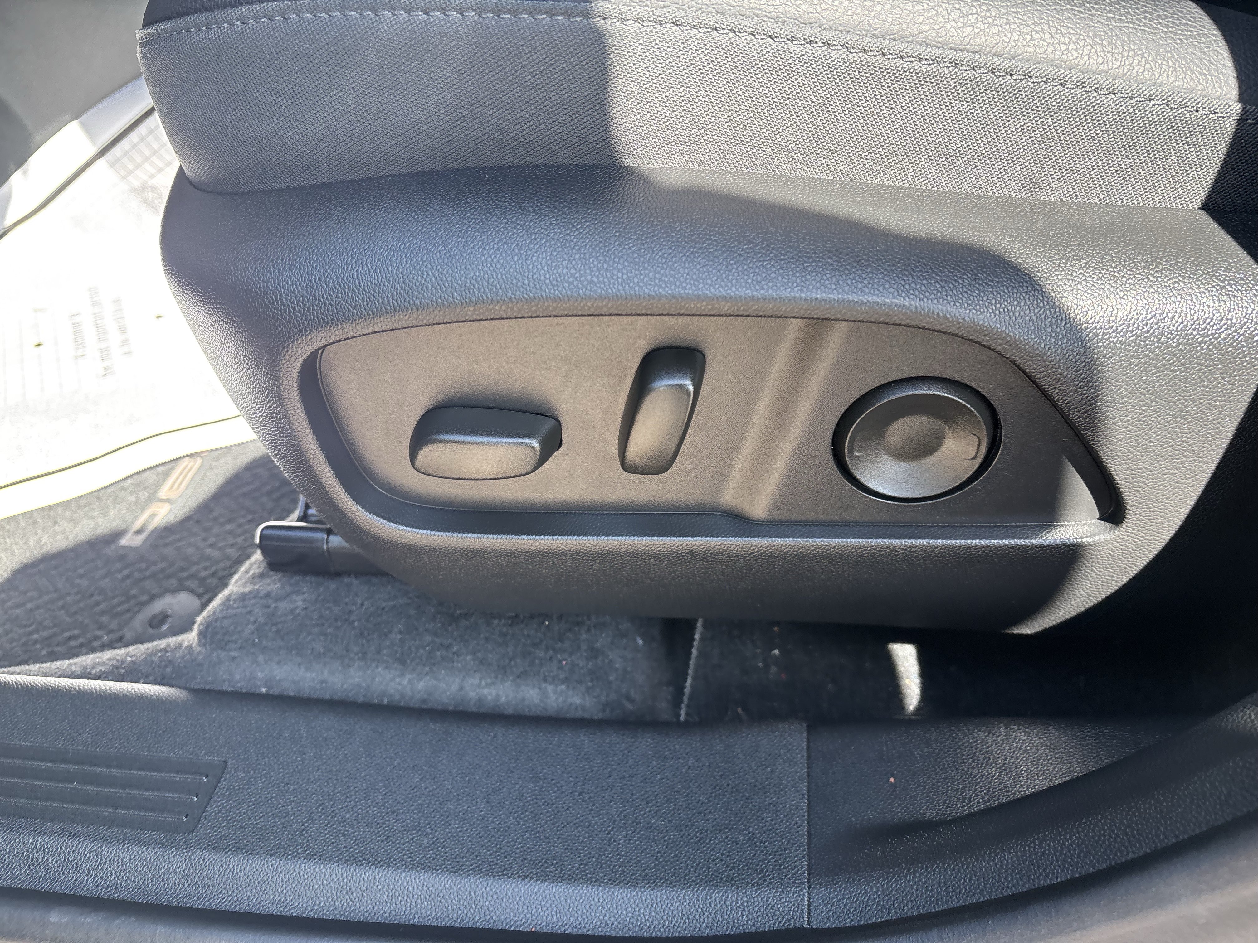 Used 2026 GMC Terrain Denali AWD/4WD image 13