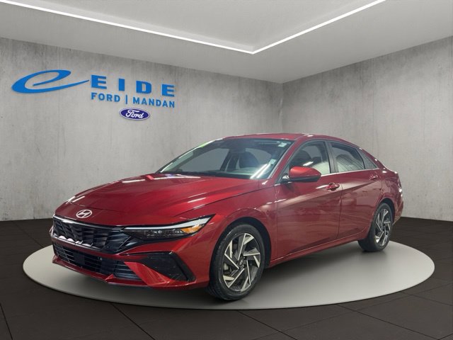 Used 2025 Hyundai Elantra SEL FWD image 5
