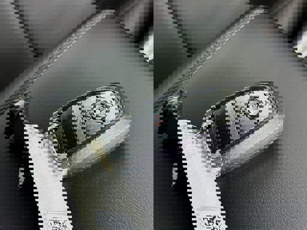 Certified 2024 Ford Explorer XLT image 21