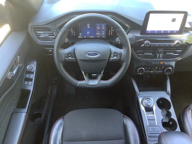 Certified 2024 Ford Escape ST-Line AWD/4WD image 12