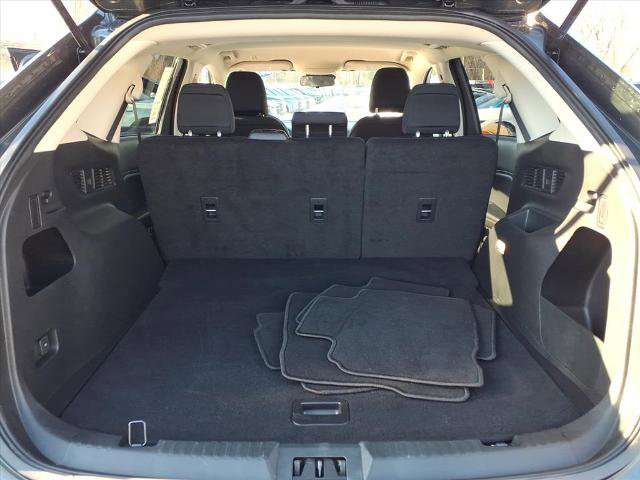 Certified 2024 Ford Edge SE image 25