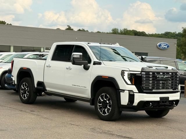 Used 2025 GMC Sierra 3500 Denali Ultimate w/ LPO, GMC Protection Package AWD/4WD image 29