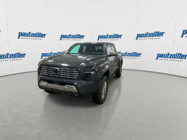 Used 2024 Toyota Tacoma Limited w/ Limited Package (LT) AWD/4WD image 4
