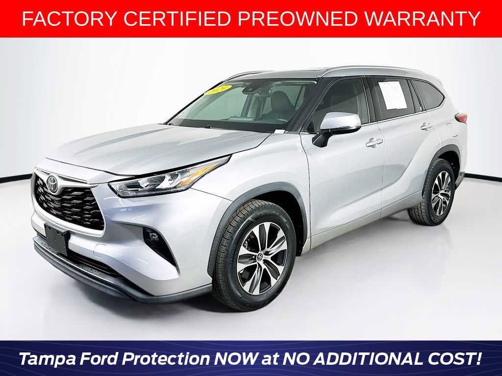 Used 2020 Toyota Highlander XLE image 1