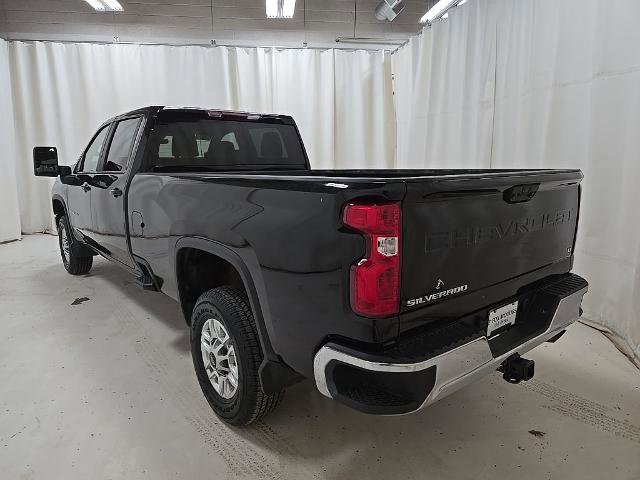 Used 2024 Chevrolet Silverado 2500 LT w/ Convenience Package image 12