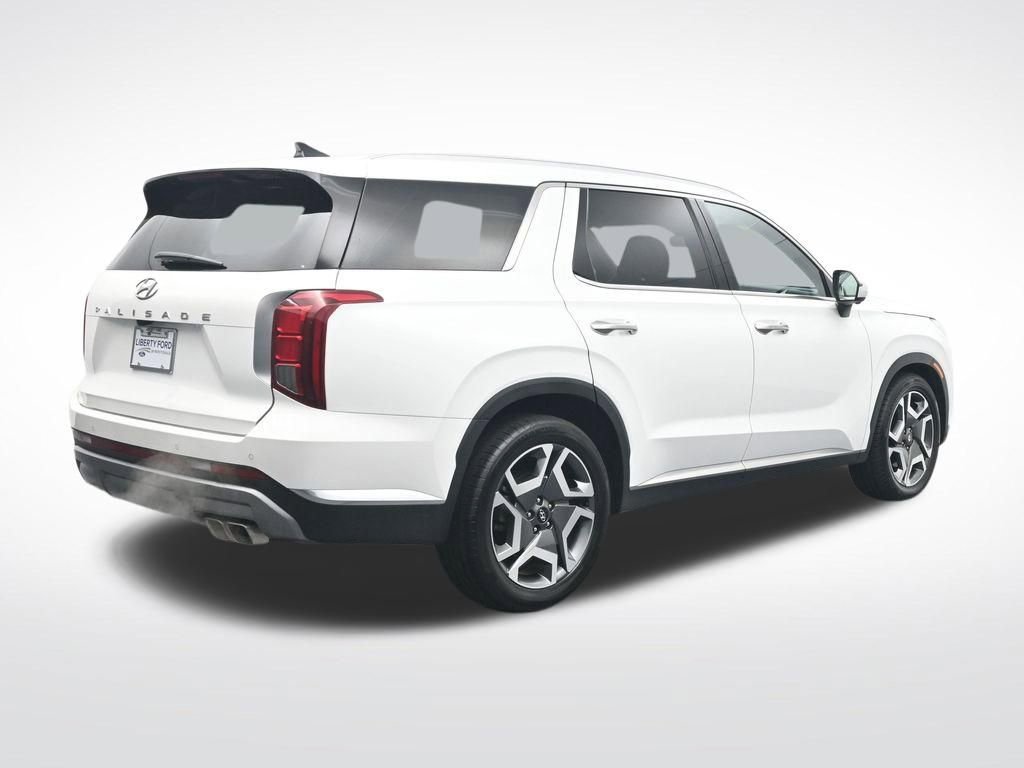 Used 2024 Hyundai Palisade Limited FWD image 6