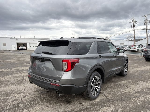 Certified 2022 Ford Explorer ST-Line AWD/4WD image 5
