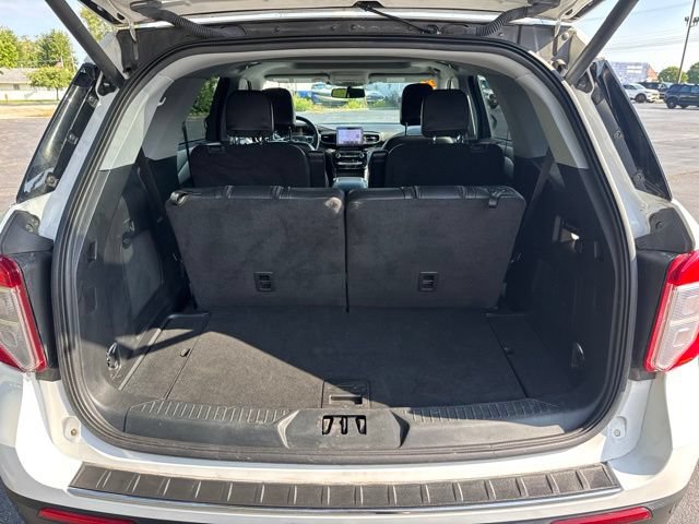 Certified 2023 Ford Explorer Limited w/ Equipment Group 301A AWD/4WD image 13