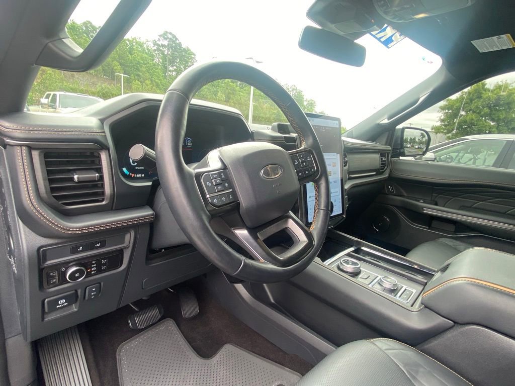 Certified 2023 Ford Expedition Platinum AWD/4WD image 9