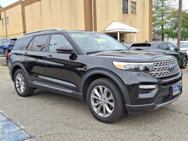 Certified 2023 Ford Explorer Limited w/ Limited Technology Package AWD/4WD image 25