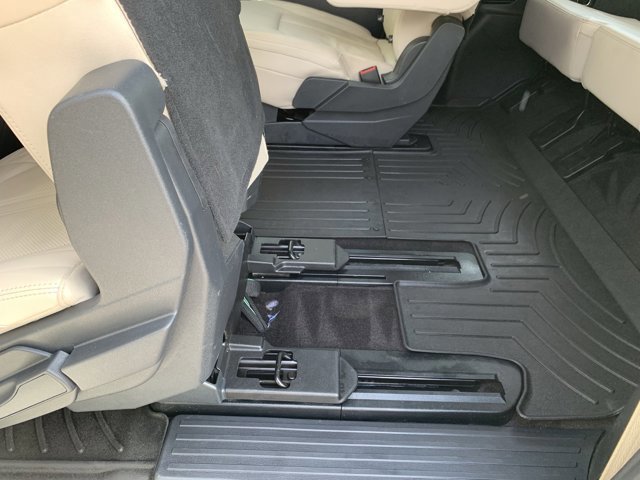 Certified 2023 Ford Expedition Max Platinum image 21