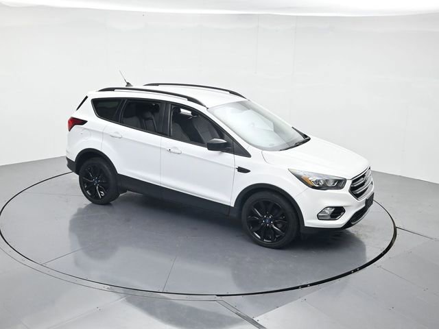 Certified 2019 Ford Escape SE FWD image 40