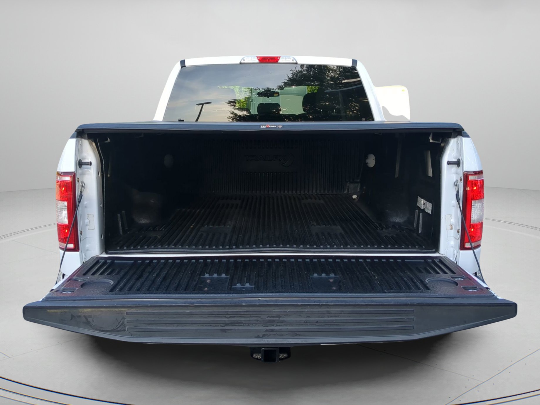 Certified 2018 Ford F150 XLT RWD image 46