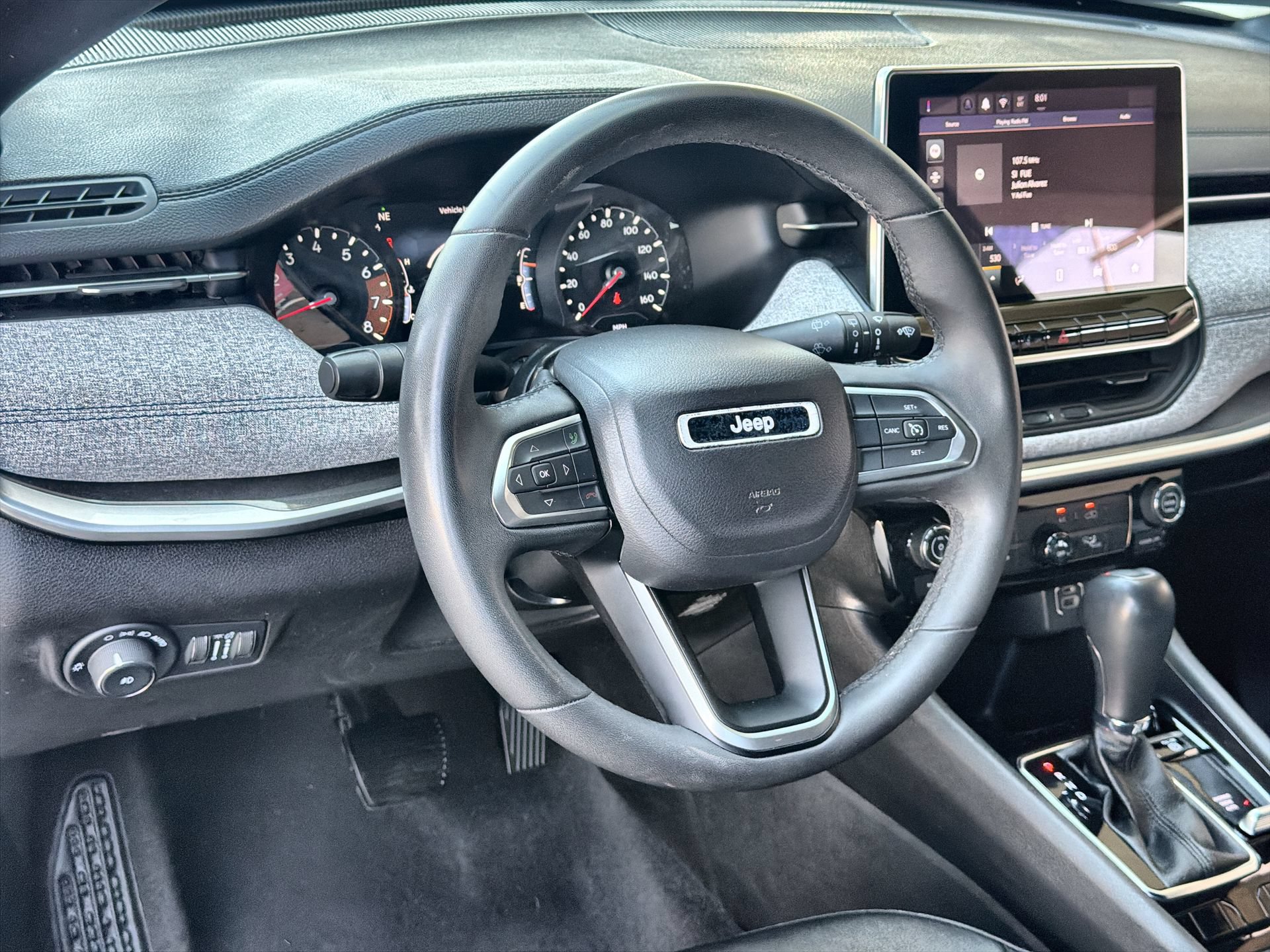 Used 2024 Jeep Compass Latitude AWD/4WD image 14