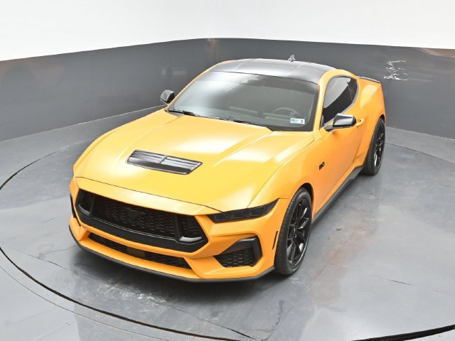 Certified 2026 Ford Mustang GT w/ Mustang Nite Pony Package RWD image 17