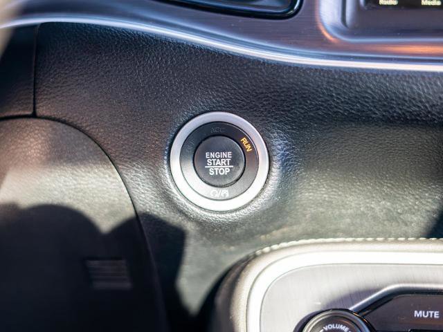 Used 2018 Dodge Challenger SXT image 30