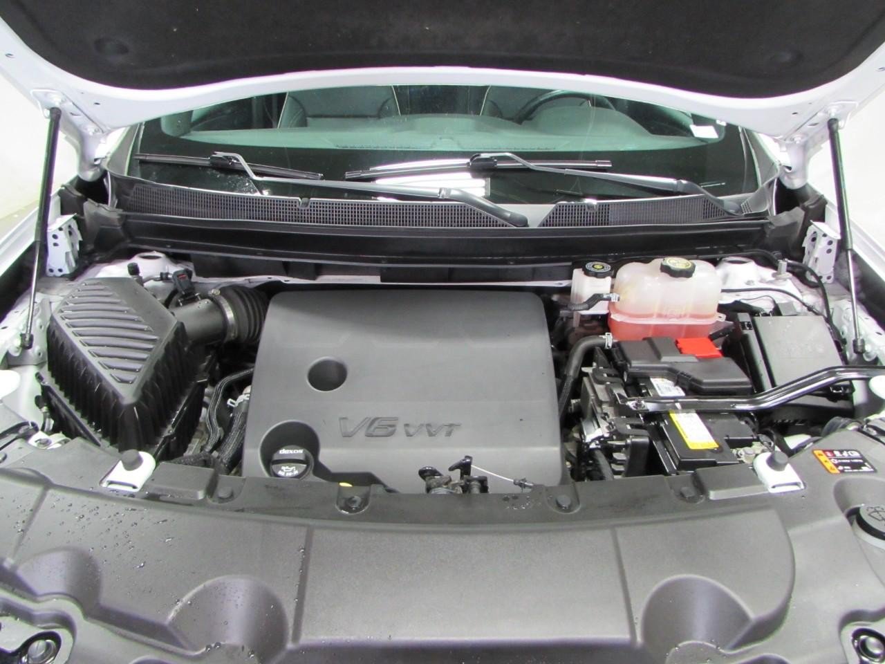 Used 2023 Chevrolet Traverse Premier w/ Redline Edition FWD image 10