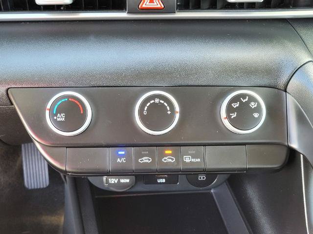 Used 2025 Hyundai Elantra SE FWD image 19