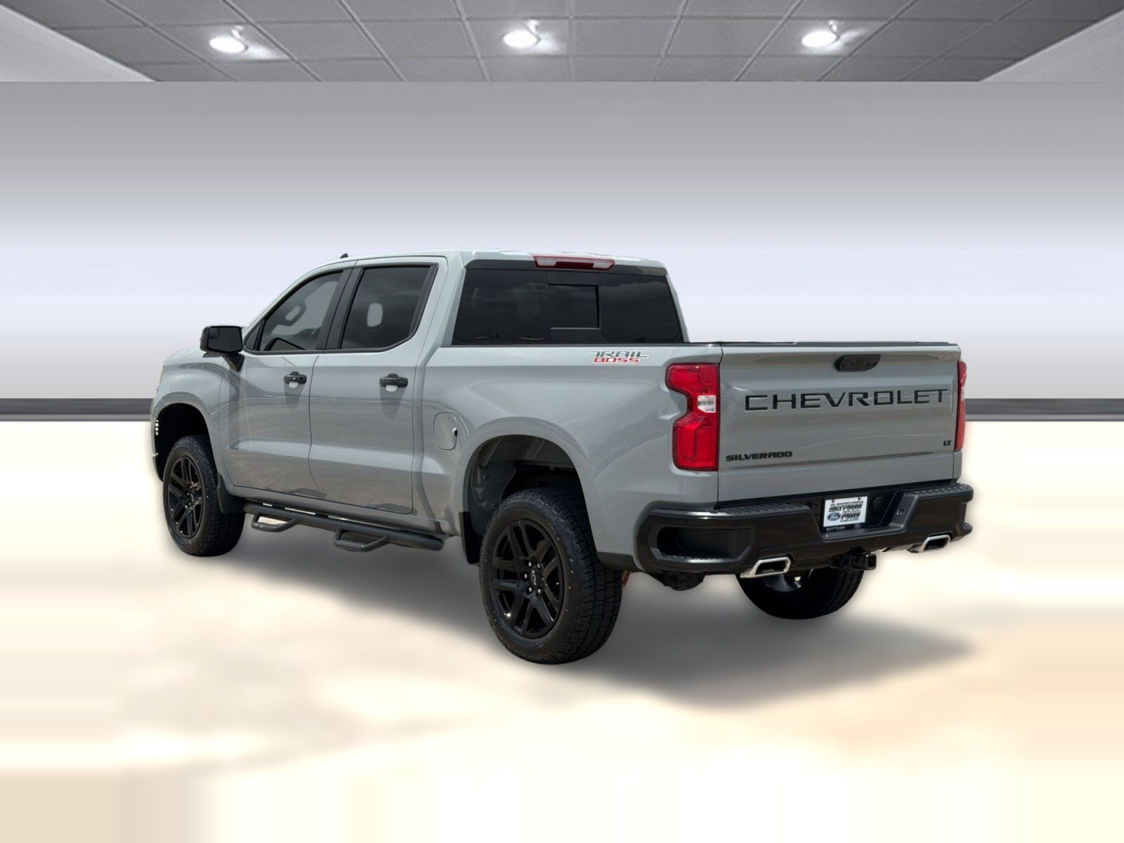 Used 2024 Chevrolet Silverado 1500 LT Trail Boss w/ Convenience Package II AWD/4WD image 3