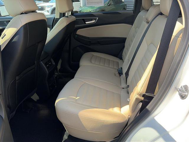 Certified 2022 Ford Edge SEL w/ Convenience Package AWD/4WD image 14
