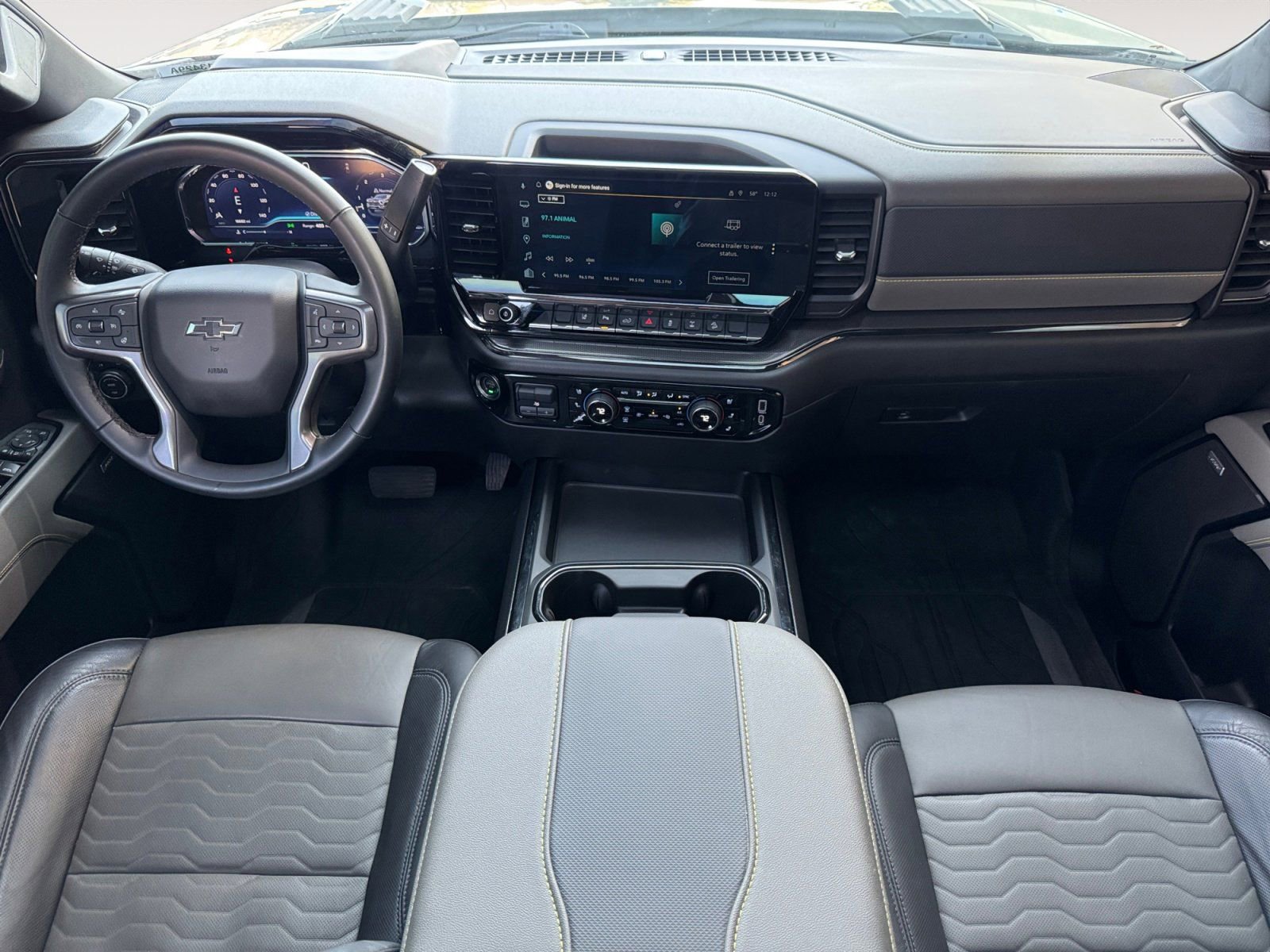 Used 2025 Chevrolet Silverado 2500 ZR2 w/ Technology Package image 10