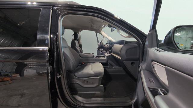 Certified 2025 Ford Expedition Active AWD/4WD image 18