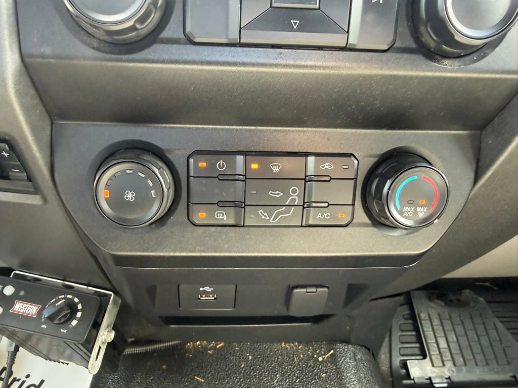 Certified 2020 Ford F250 XL w/ Power Equipment Group AWD/4WD image 29