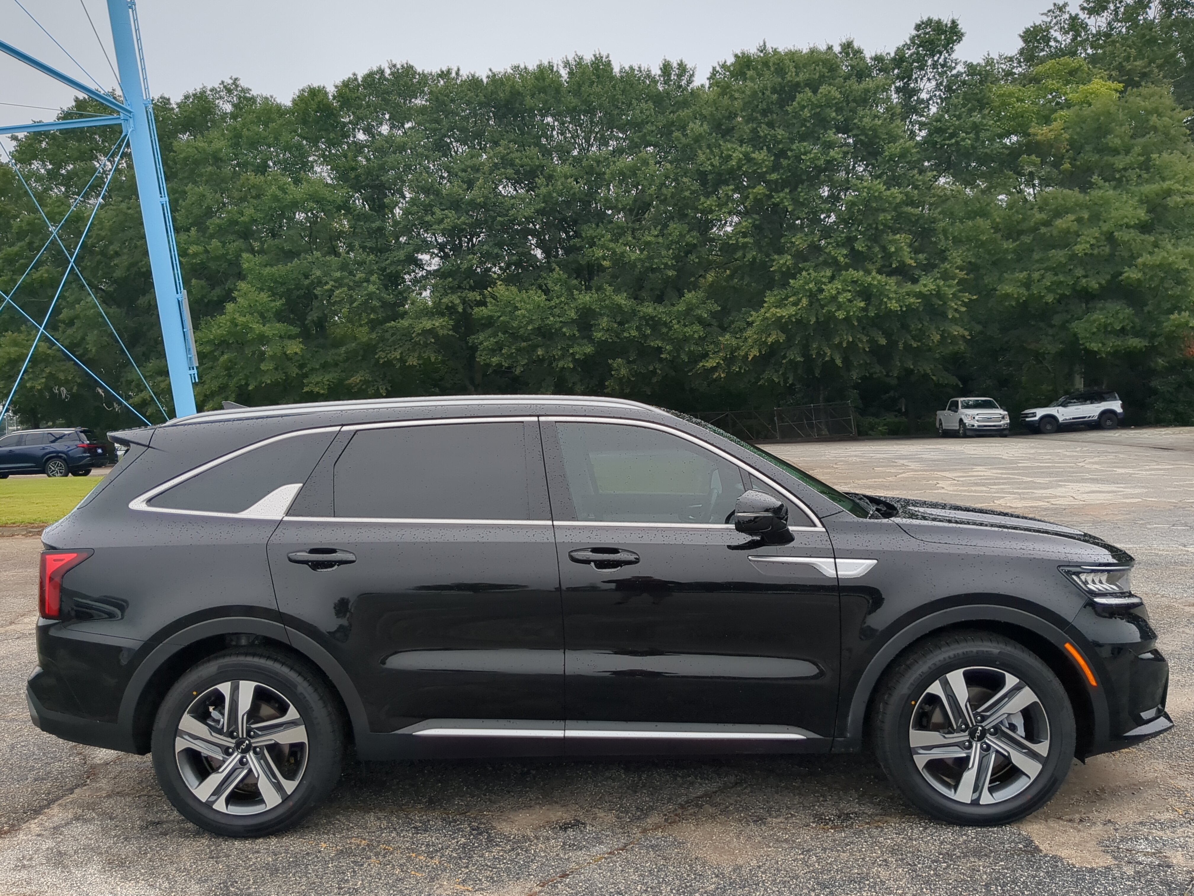 Used 2023 Kia Sorento EX AWD/4WD image 2