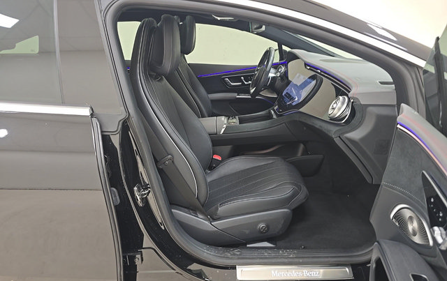 Used 2023 Mercedes-Benz EQS 450+ 4MATIC Sedan image 6