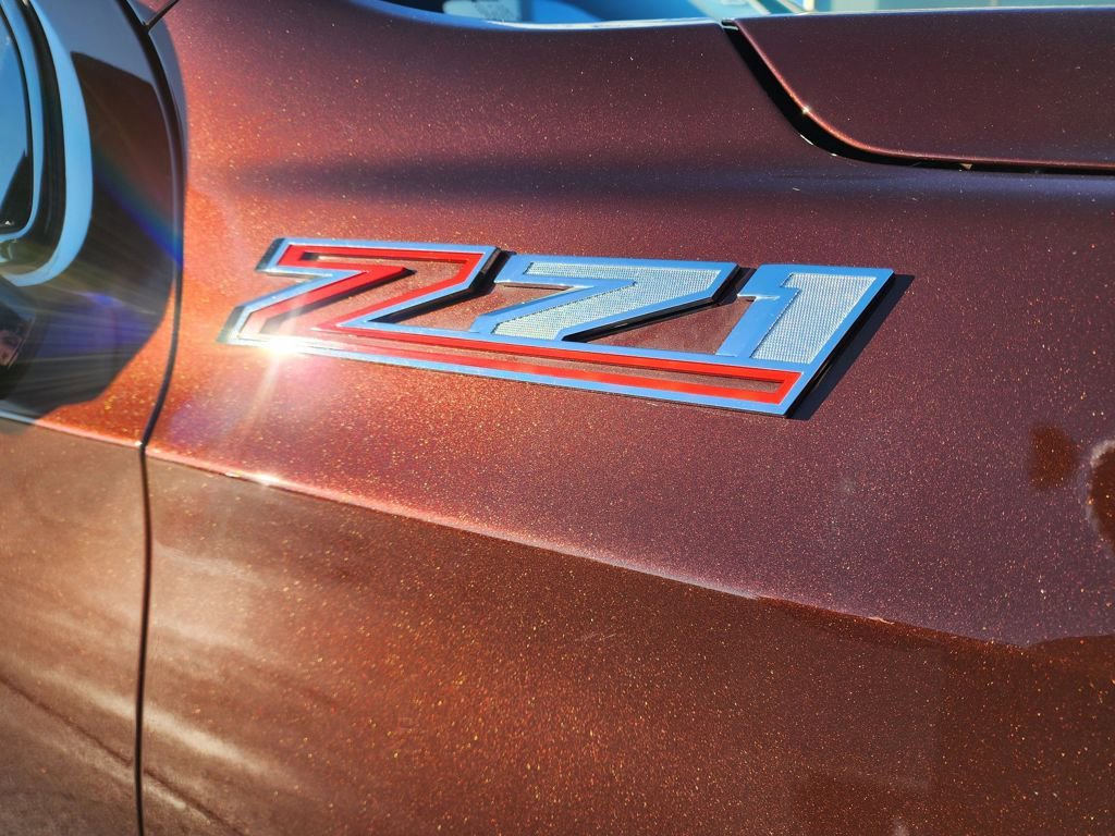 Used 2023 Chevrolet Tahoe Z71 w/ Luxury Package image 33