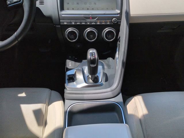 Used 2019 Jaguar E-PACE SE image 22