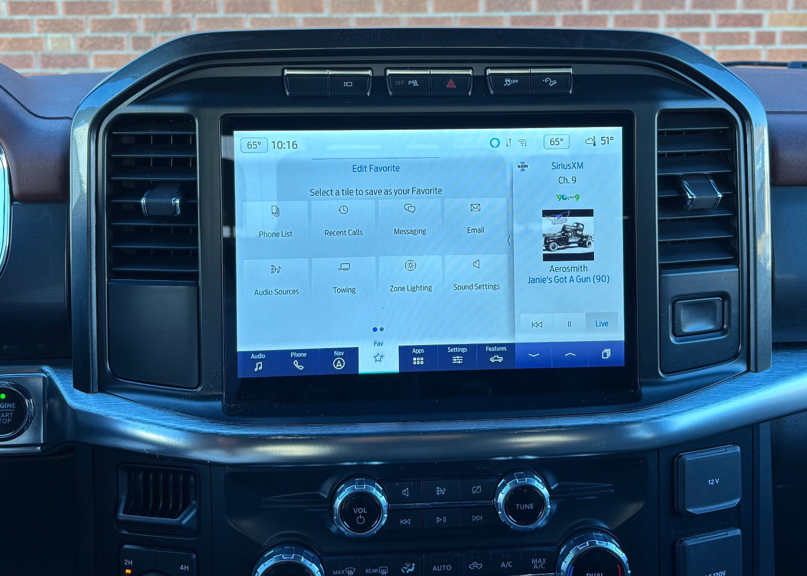 Certified 2022 Ford F150 Lariat w/ Equipment Group 502A High image 44