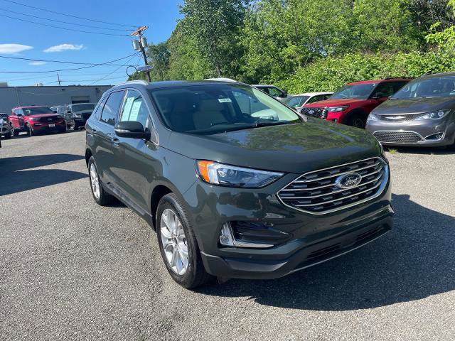 Certified 2024 Ford Edge Titanium w/ Class II Trailer Tow Package image 5