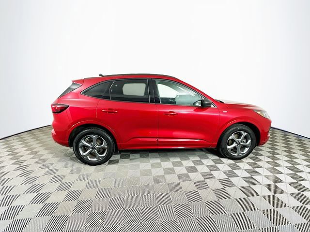 Certified 2023 Ford Escape ST-Line w/ Tech Pack #1 AWD/4WD image 13