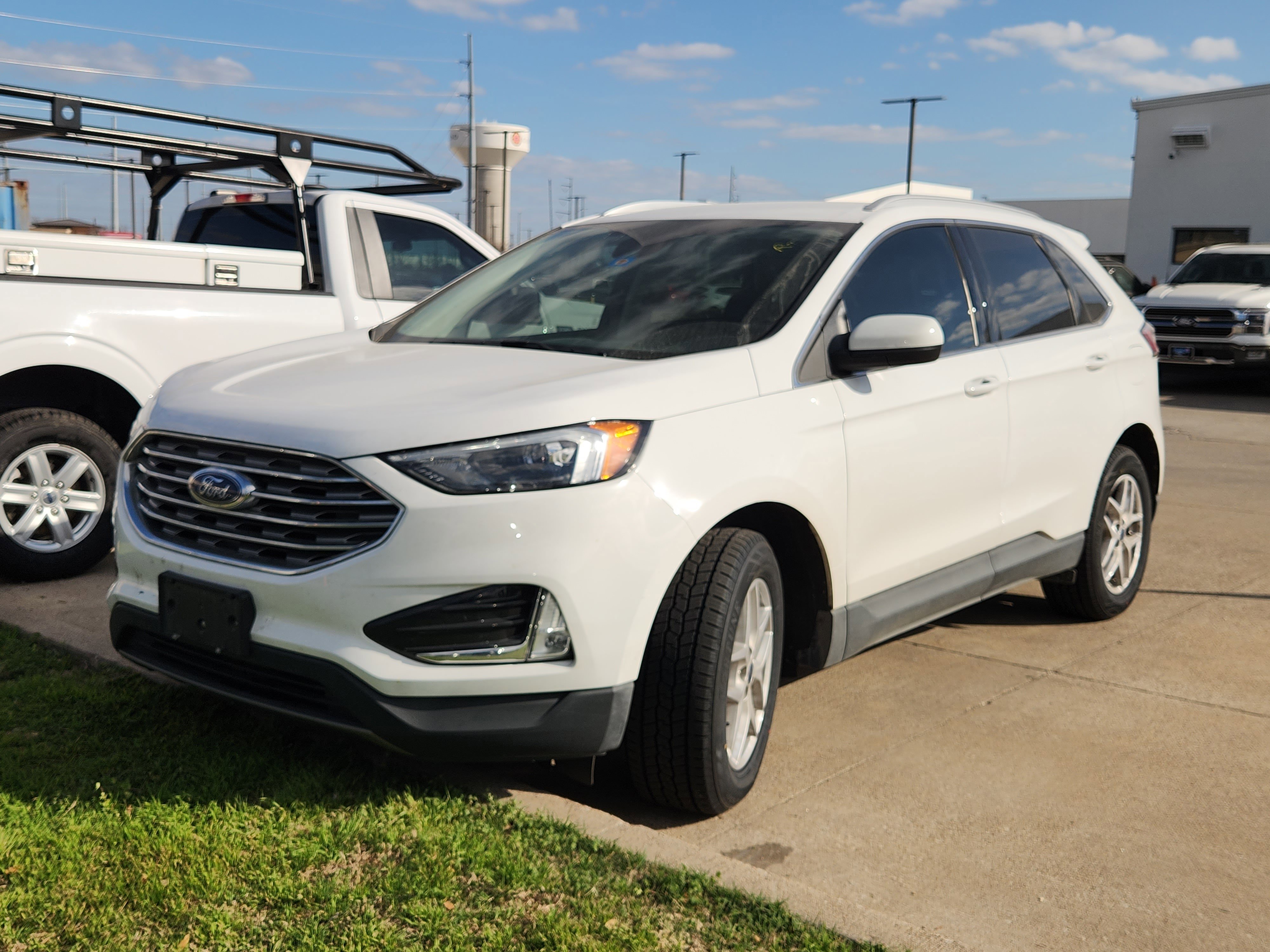 Certified 2022 Ford Edge SEL w/ Convenience Package image 1