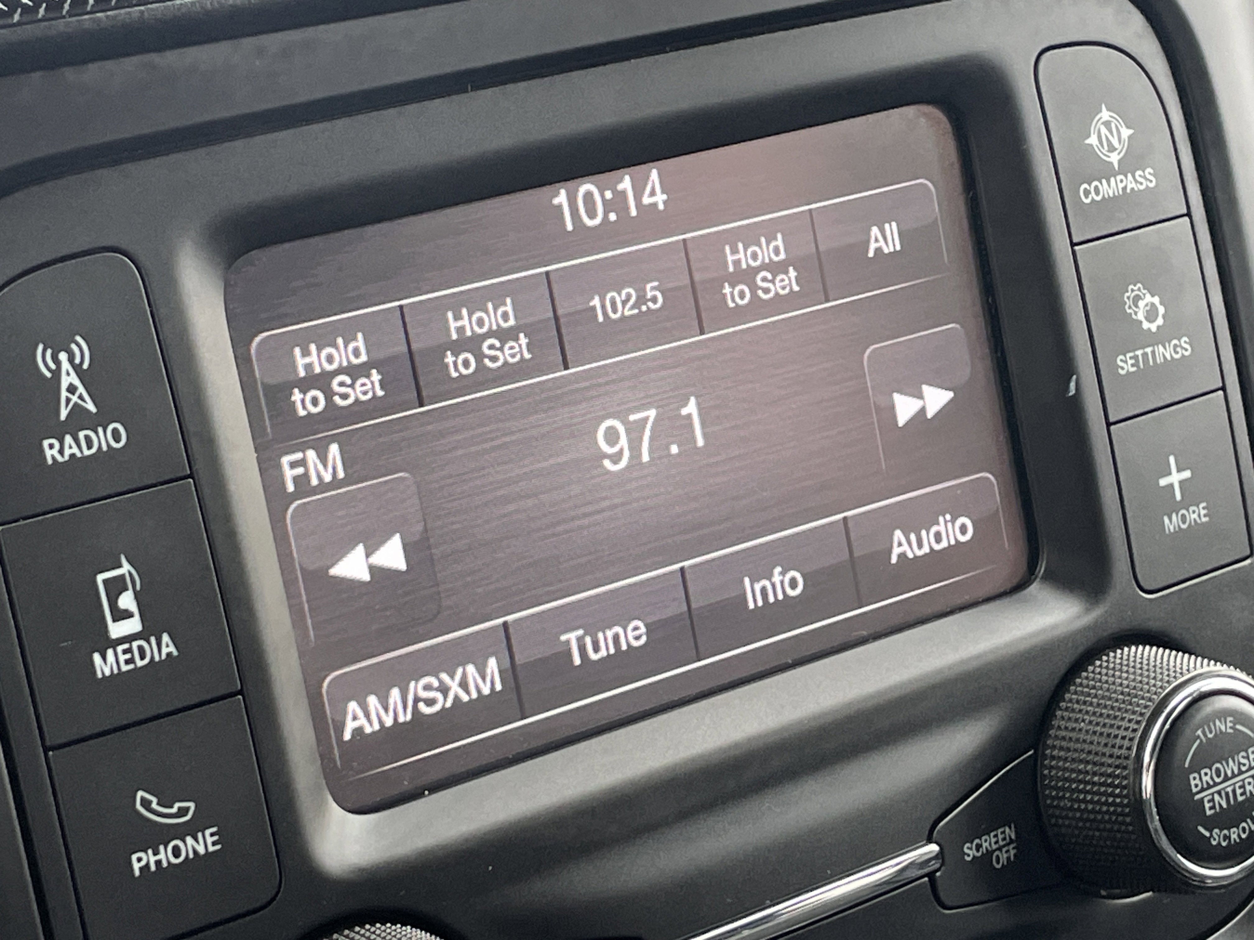 Used 2020 RAM 1500 Rebel image 23