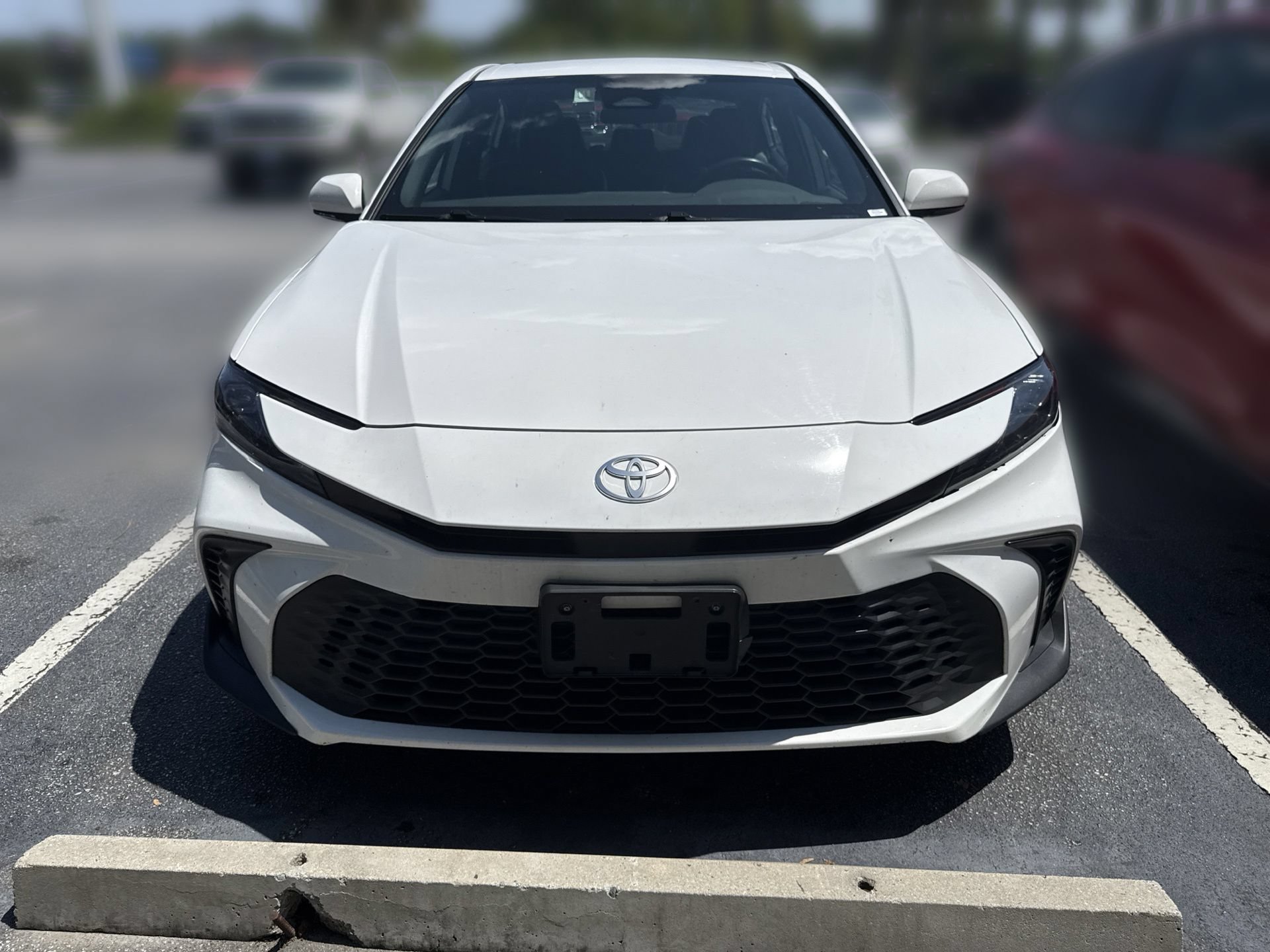 Used 2025 Toyota Camry SE FWD image 10