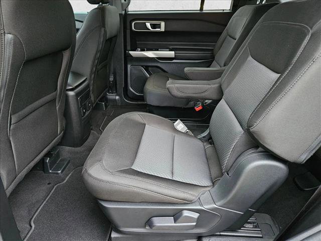 Certified 2024 Ford Explorer XLT RWD image 16