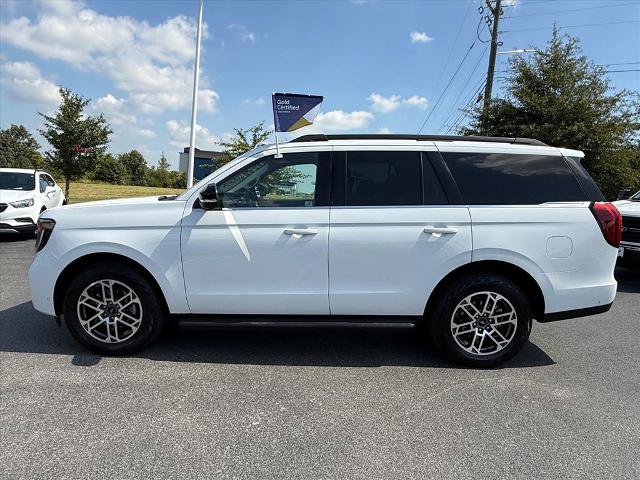 Certified 2025 Ford Expedition Active AWD/4WD image 1