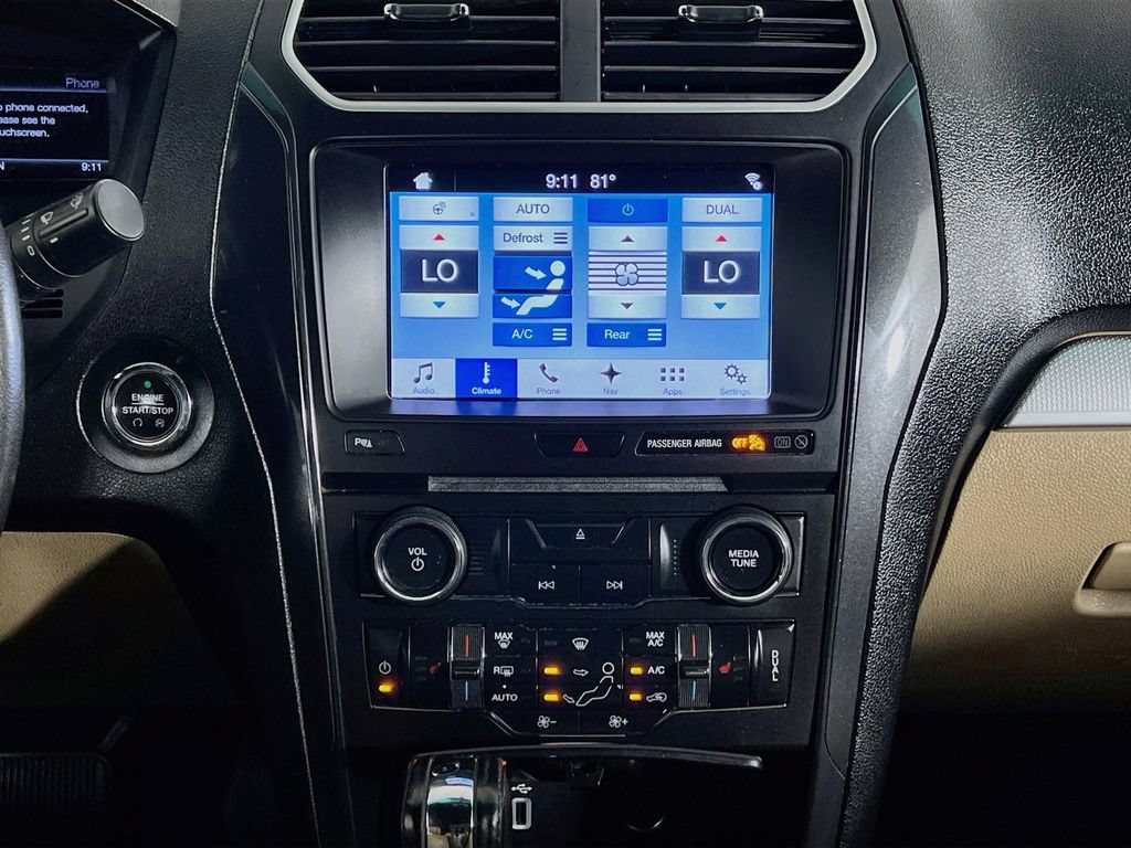 Certified 2017 Ford Explorer XLT w/ Equipment Group 202A AWD/4WD image 18