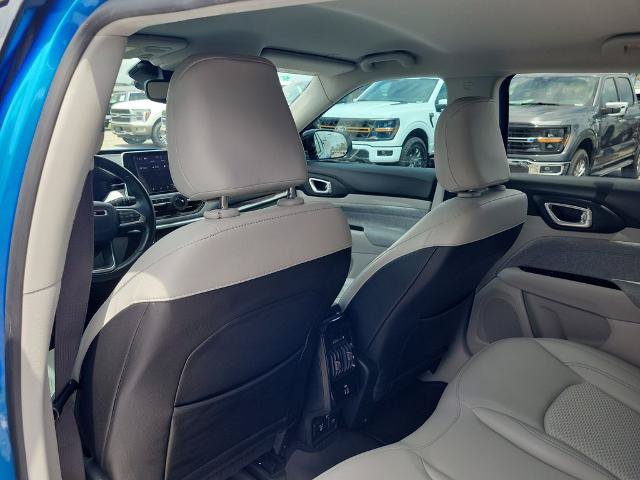 Used 2022 Jeep Compass Latitude w/ Convenience Group FWD image 13