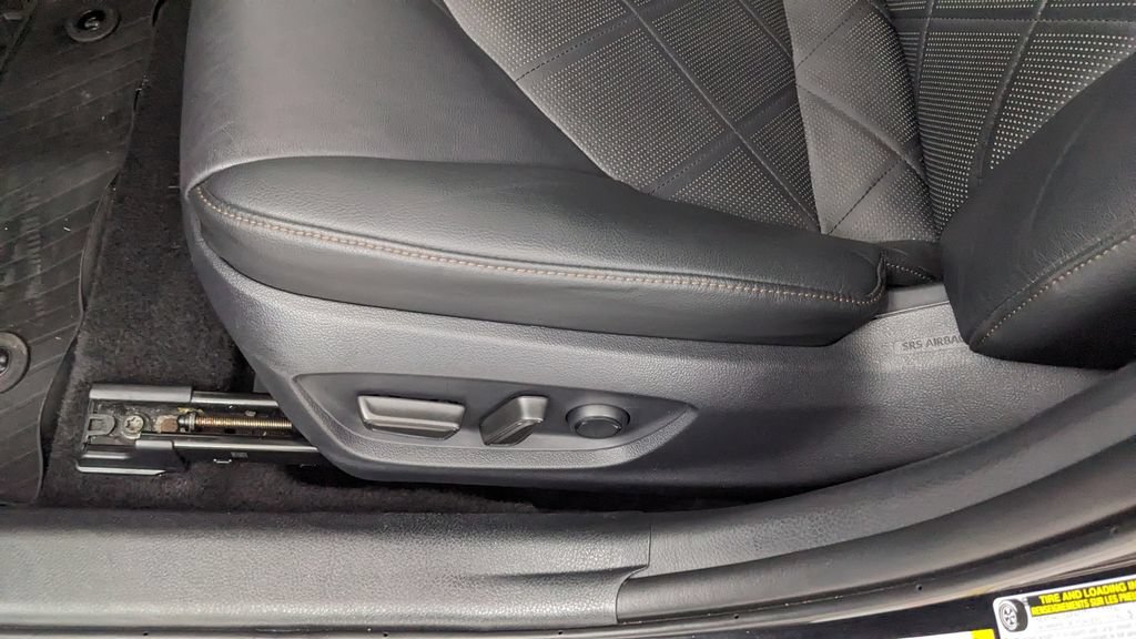 Used 2018 Toyota Camry XLE FWD image 26