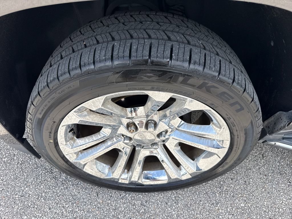 Used 2019 GMC Yukon XL SLT w/ Premium Edition RWD image 13