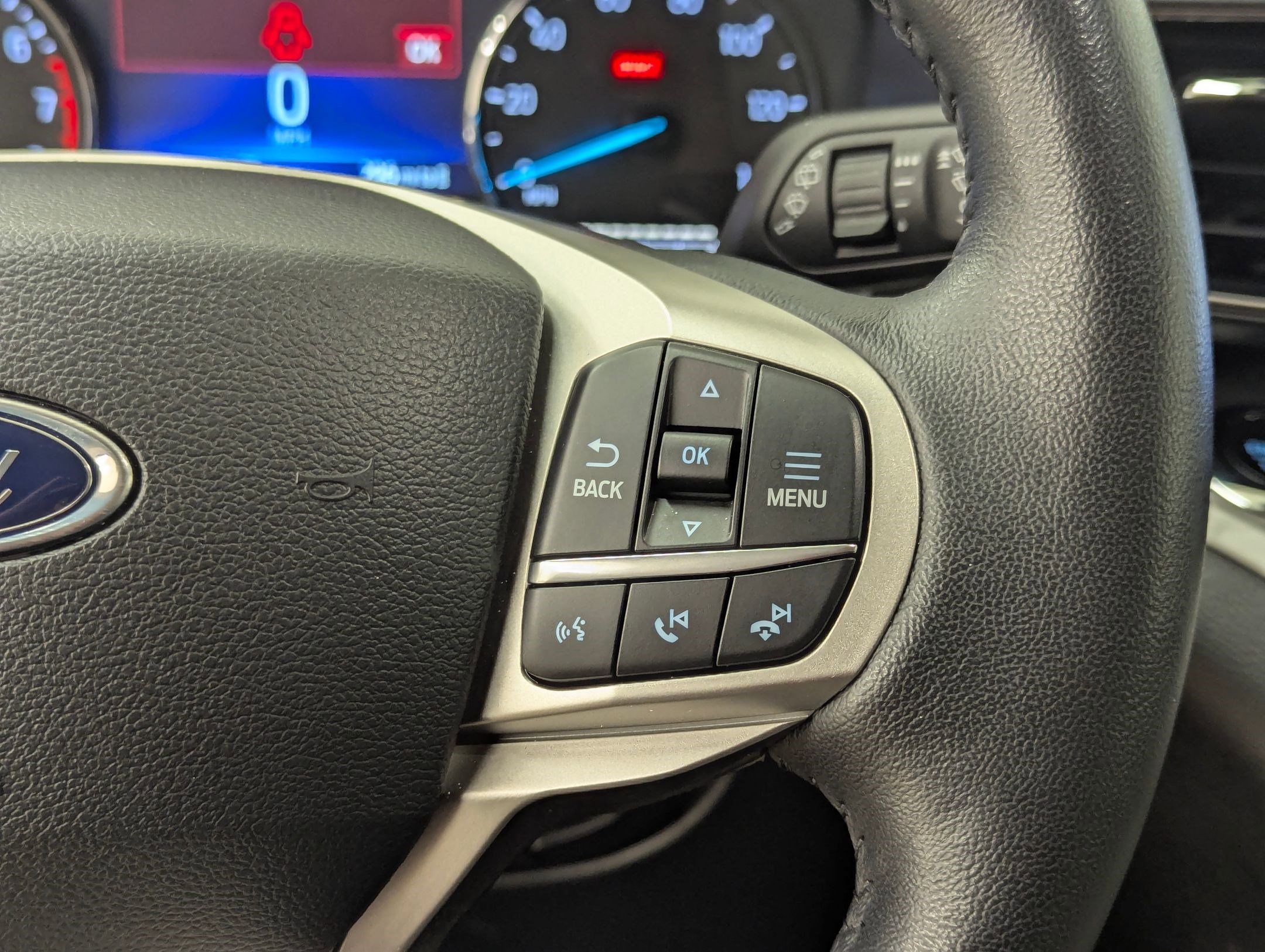 Certified 2024 Ford Explorer XLT w/ Equipment Group 202A image 25