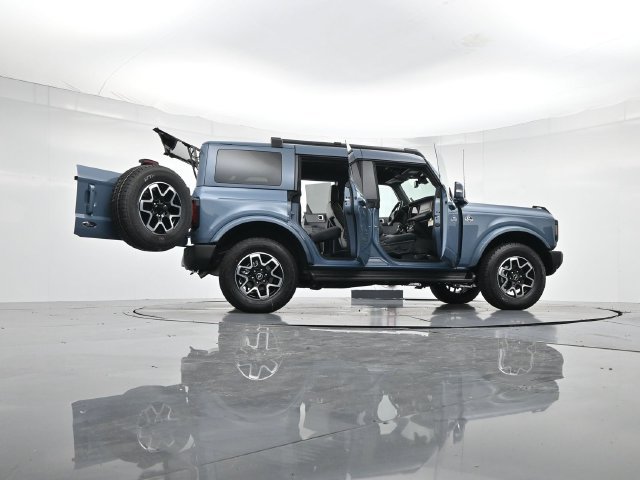 Certified 2025 Ford Bronco Outer Banks AWD/4WD image 52