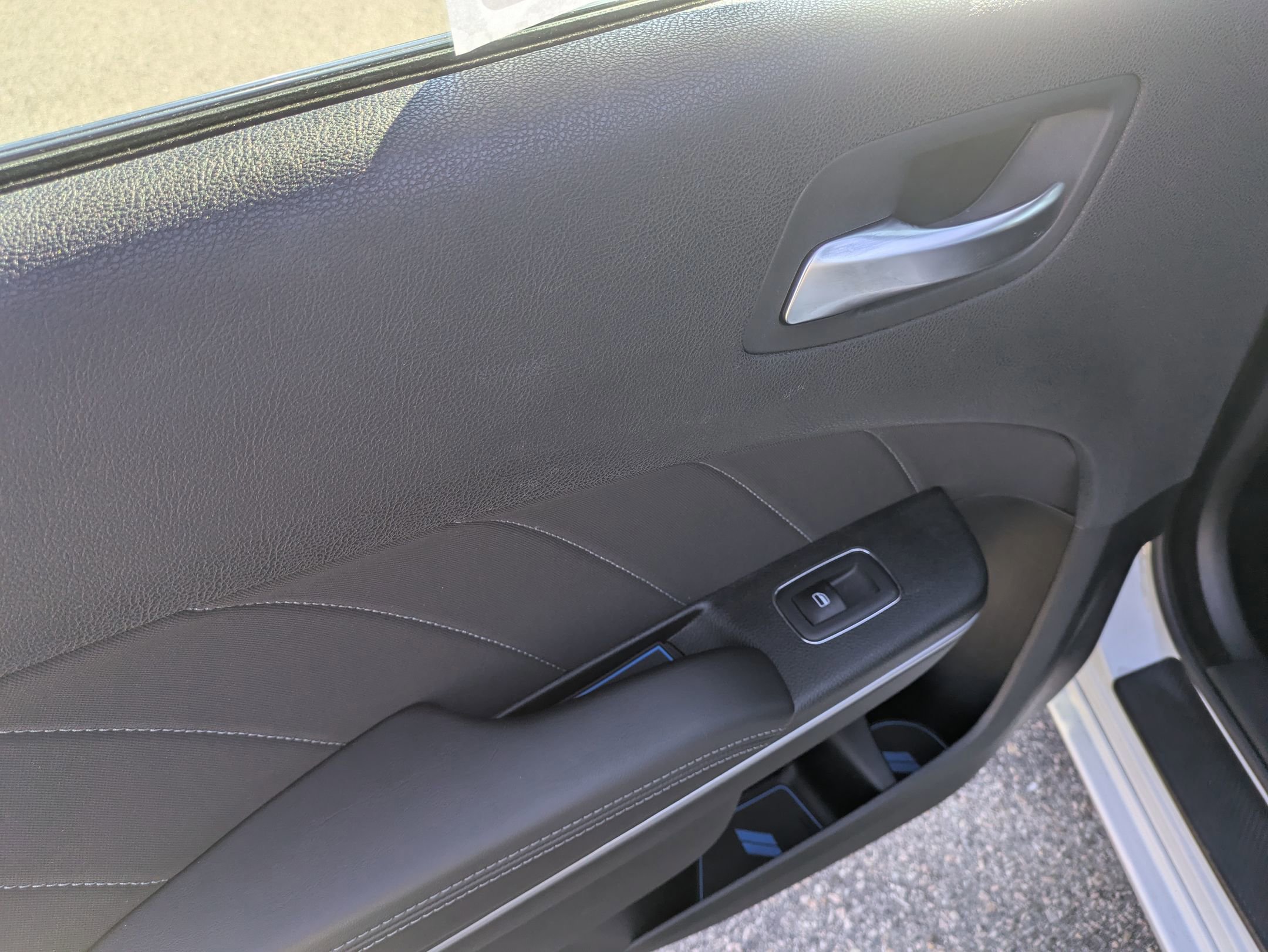 Used 2023 Dodge Charger SXT image 25